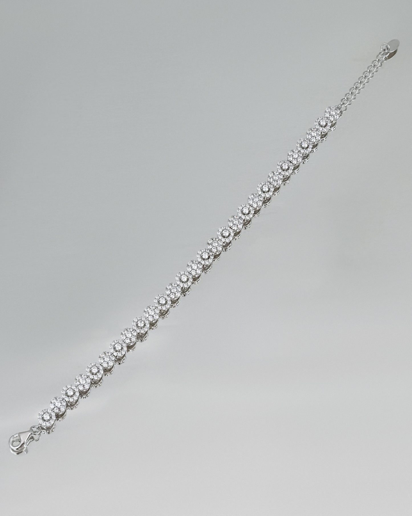 Sphere Dazzle Classic White Bracelet