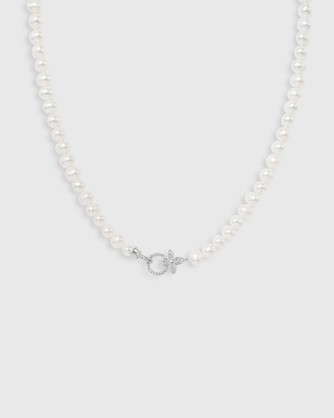 Flower Sphere Pearl necklace