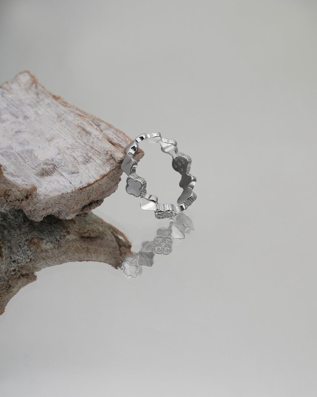 Ivory Clover Ring