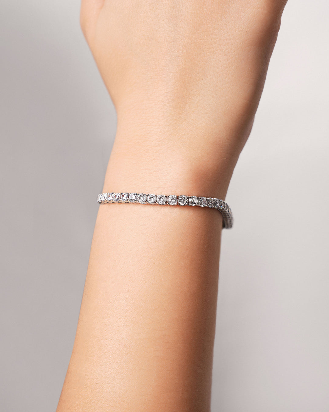 Classic MEDIUM Tennis Bracelet