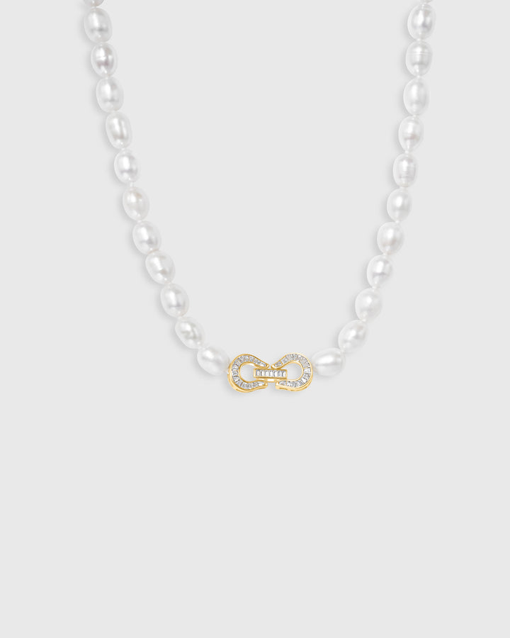 Golden Belt Classic Pearl Necklace