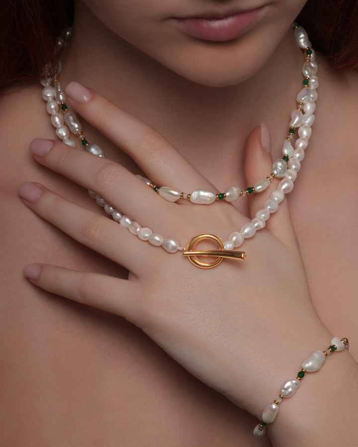 Hoop-Link Pearl Necklace