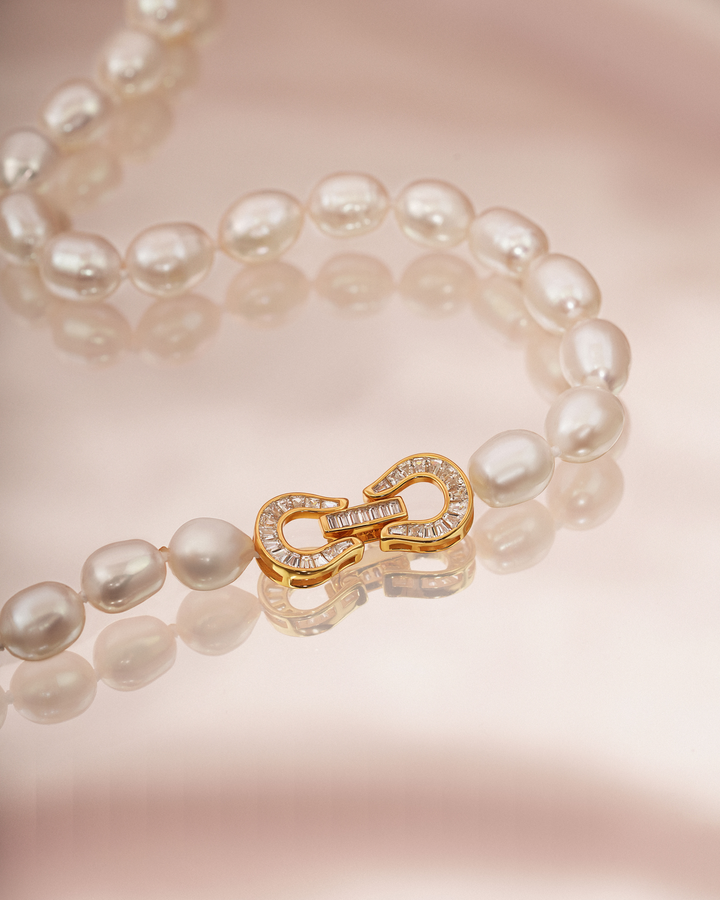 Golden Belt Classic Pearl Necklace