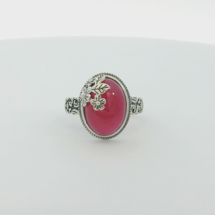 Light Red Agate Oval Floral Ancient Ring
