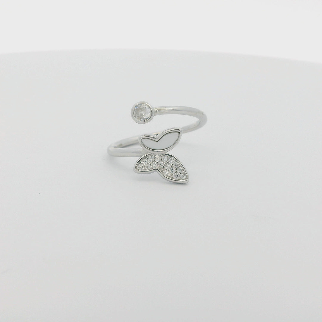 Shooting Butterfly Swirl Slim Ring