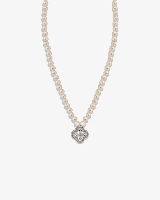 Dazzle Clover Charm Pearl Silver Edition Necklace