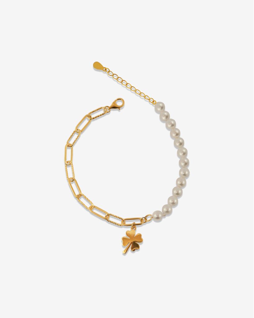 Lucky Clover Half Shackle Pearl Braclet