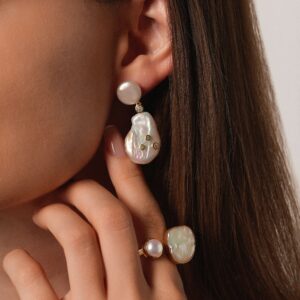 Mother Pearl Stars & Pearl Earring