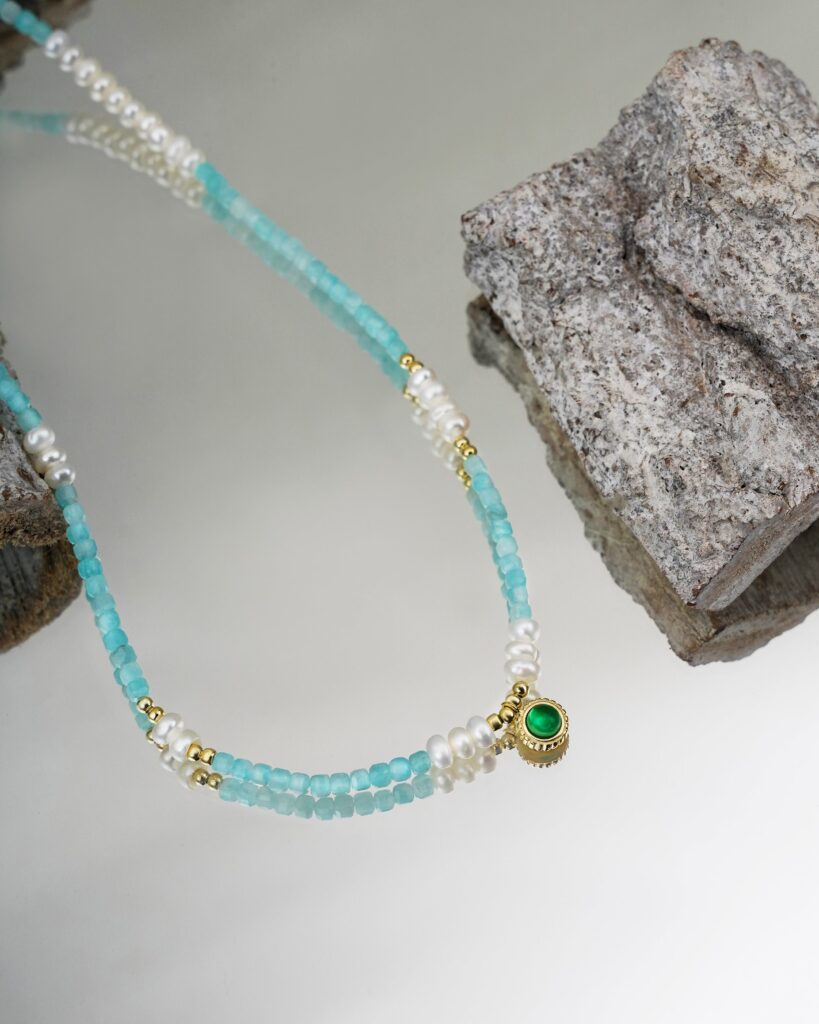 Emerald Gem Blue Beads Pearl Necklace
