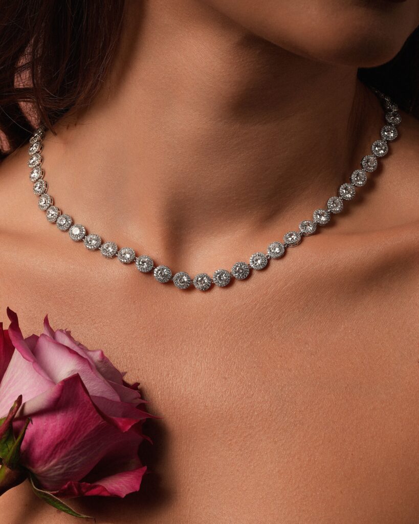 Dazzle Sphere Roche Necklace