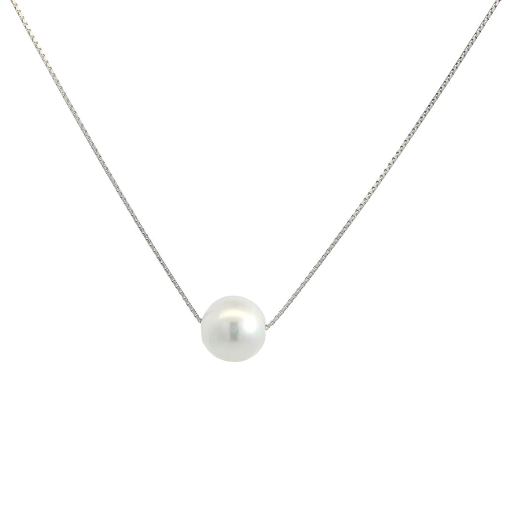 Solitaire Round Pearl Pendant Necklace
